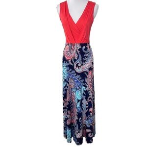 Gilli Sleeveless V-Neck Paisley Print Maxi Dress